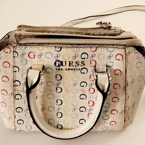 Small guess hand / crossbows bag.